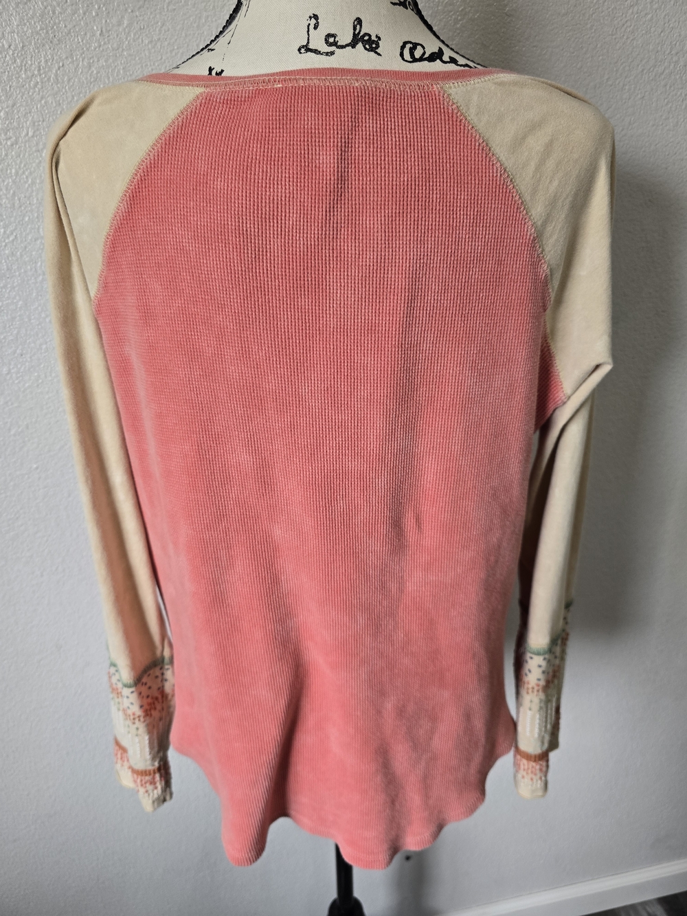 Sundance Henley Embroidered Sleeve Waffle Knit Thermal Top Size Large - Picture 3 of 11